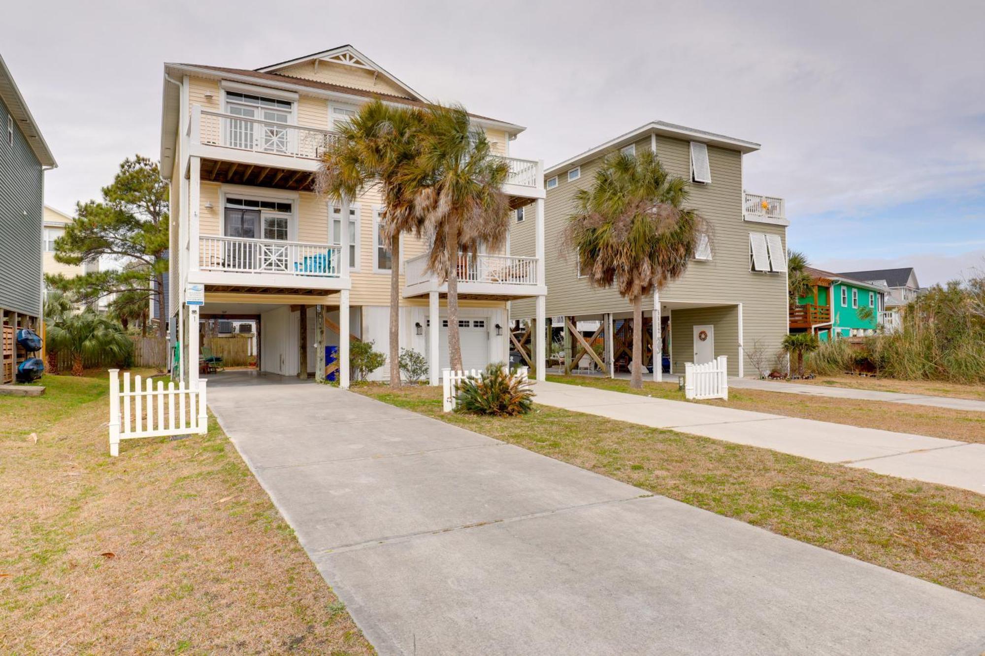 Carolina Beach Home With Balconies, Walk To Beach! Exterior foto