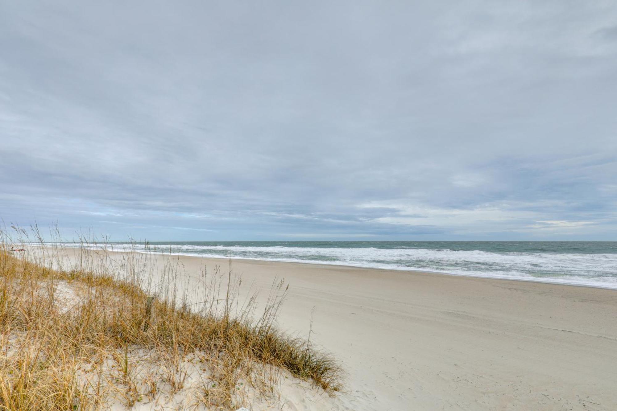 Carolina Beach Home With Balconies, Walk To Beach! Exterior foto